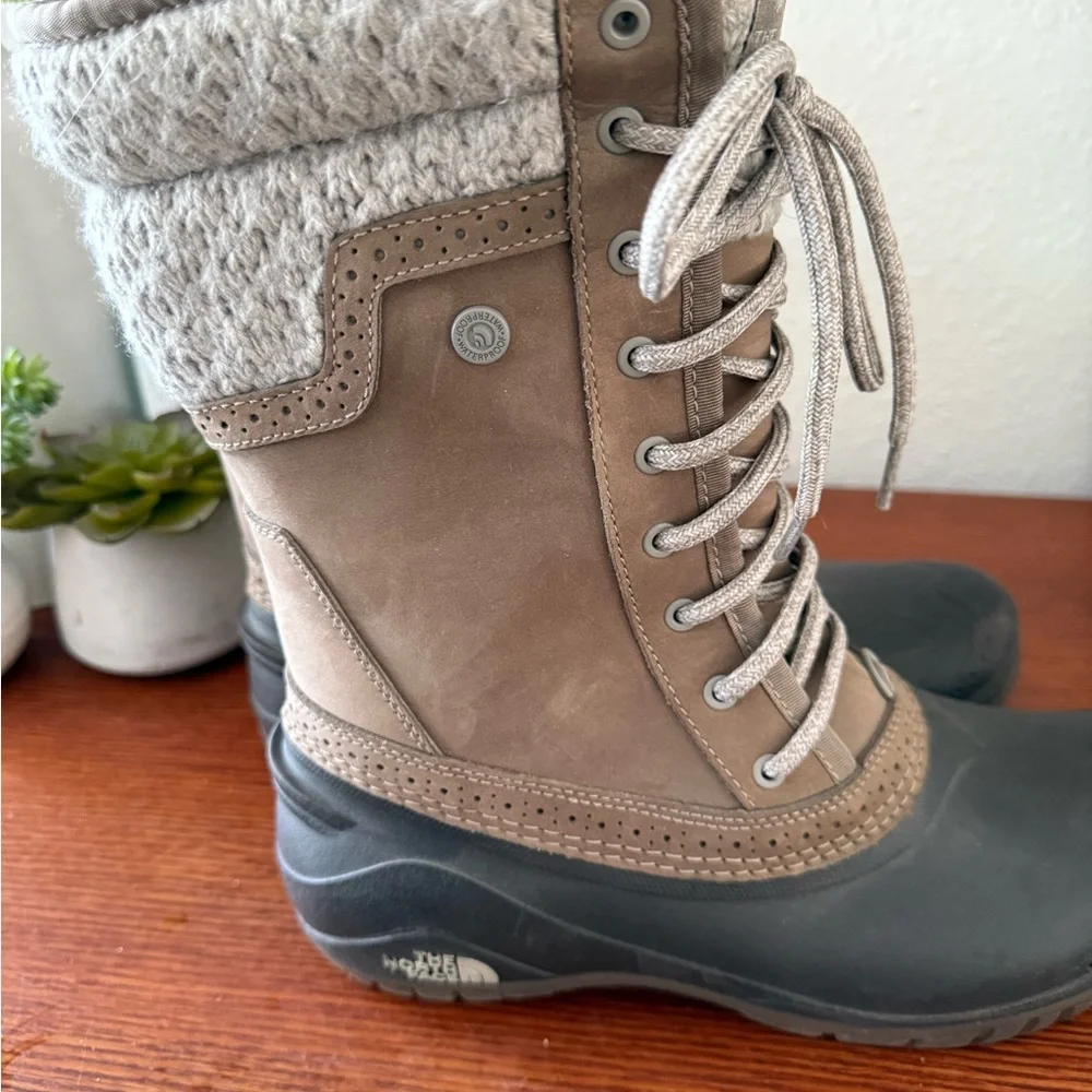 The North Face Women's Shellista Boots - Picture 4 of 6